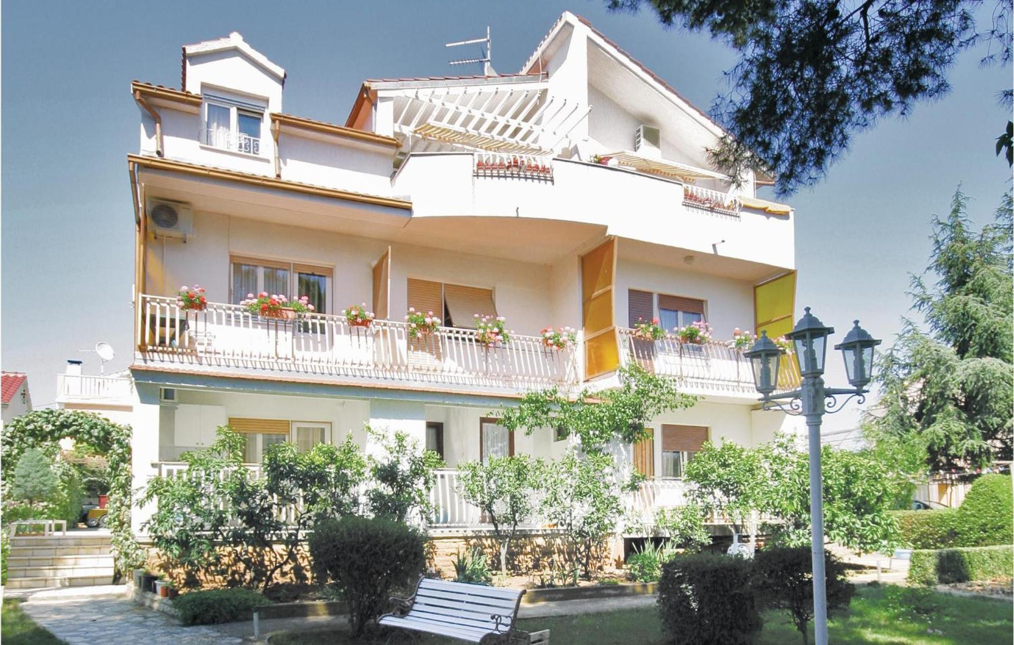 Three-Bedroom Apartment in Brodarica Brodarica  Buitenkant foto